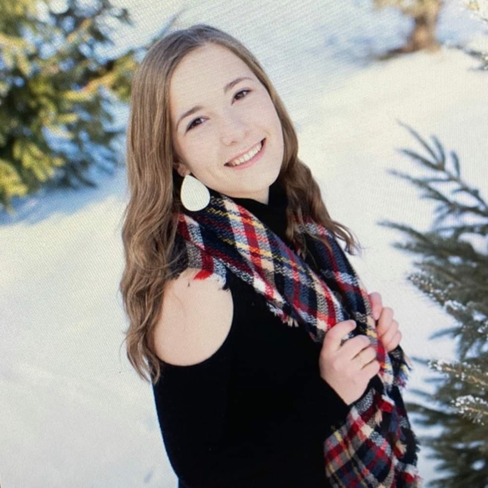 Meet your Posher, Carly